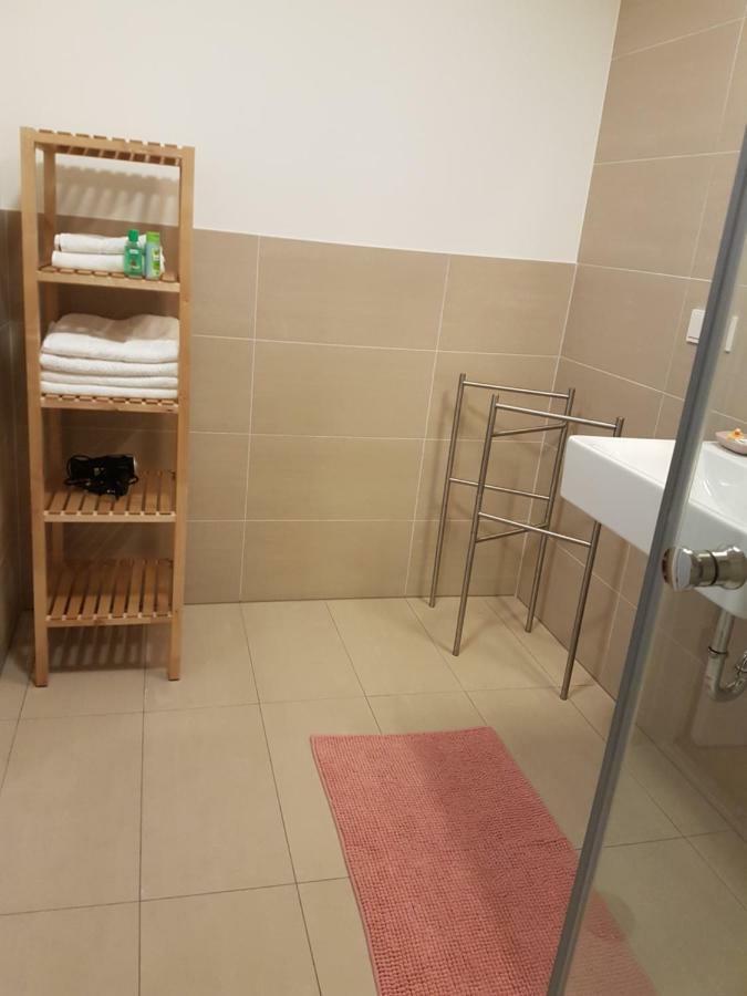 Central Family-Friendly Apt In Wenen Buitenkant foto